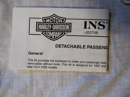 NEW Harley Davidson Sportster XL 883 Detachable Seat Passenger Pillion Kit 51660