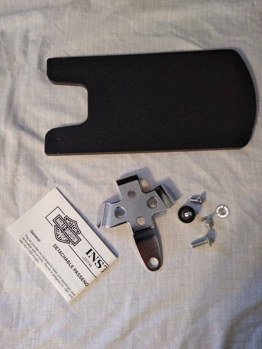 NEW Harley Davidson Sportster XL 883 Detachable Seat Passenger Pillion Kit 51660