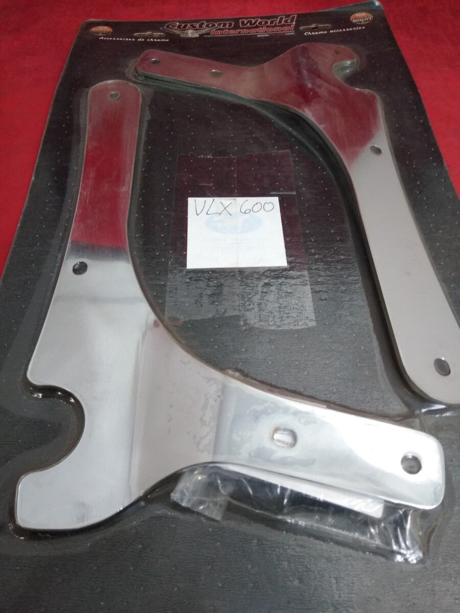 NEW Custom World International Backrest Mount Bracket Honda VLX600 '99+ / 01-269