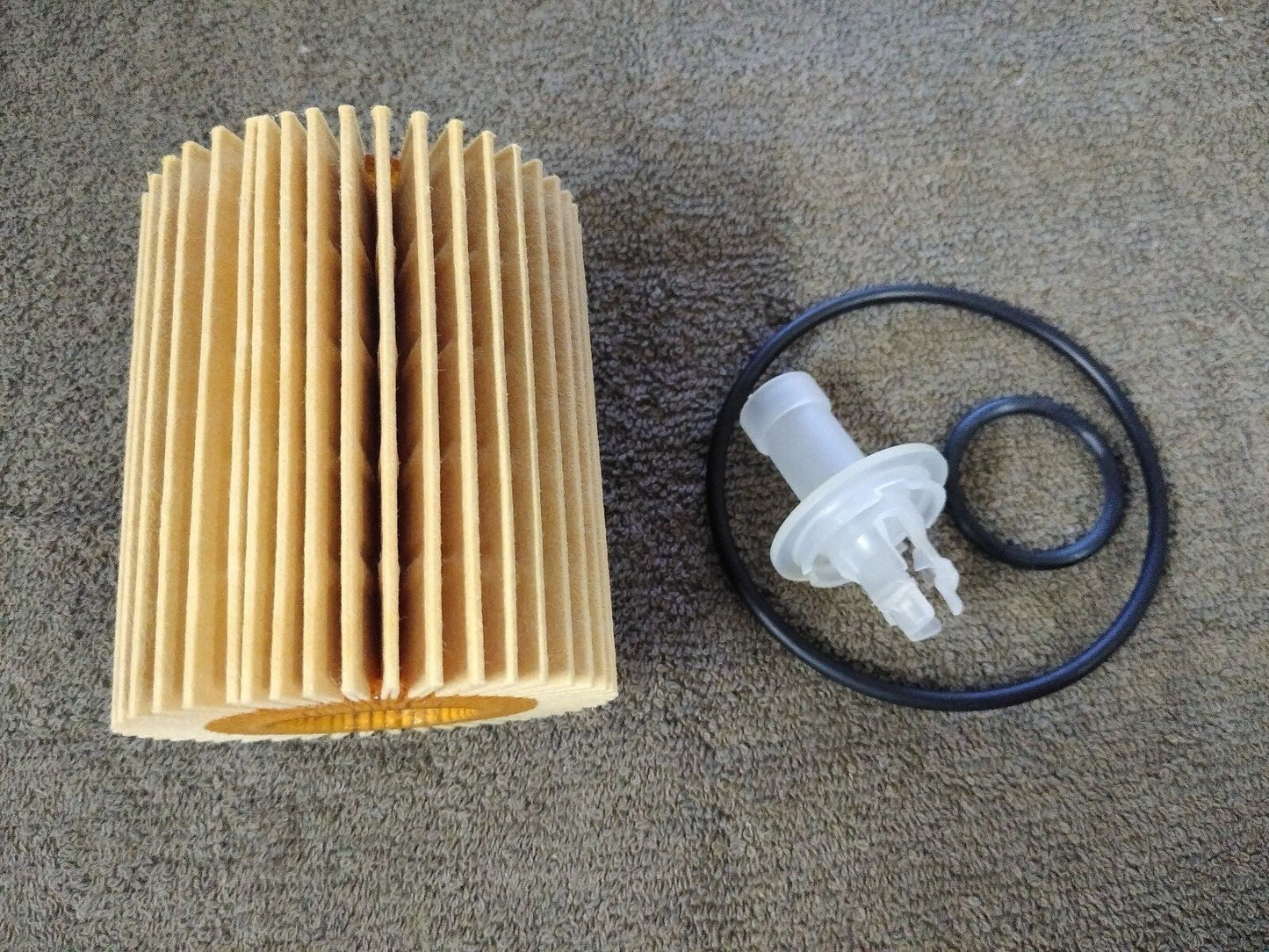 NEW Service Champ Oil Filter CF5609/ WP968 / FRAM CH-10158