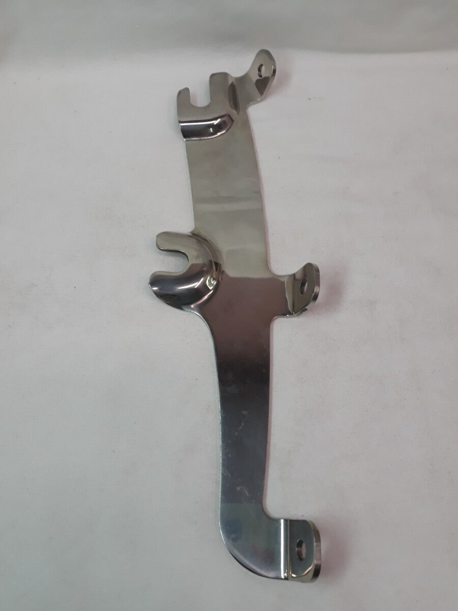 NEW HARLEY DAVIDSON Right Windshield Bracket Part# 58782-06