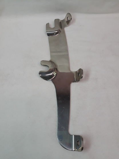 NEW HARLEY DAVIDSON Right Windshield Bracket Part# 58782-06