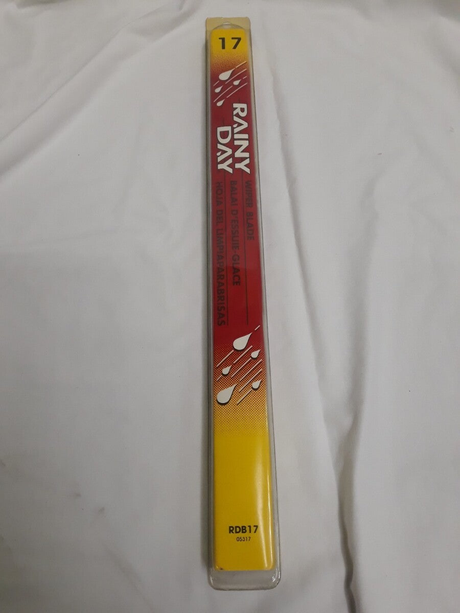 NEW RAINY DAY Replacement Wiper Blade 17" Ref RDB17