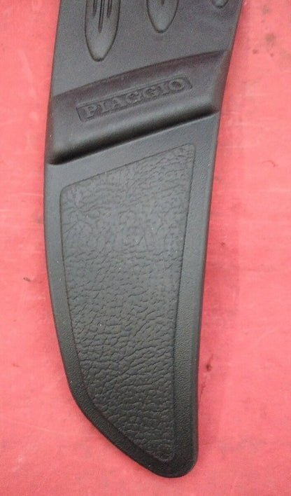 NEW VESPA/PIAGGIO Rubber Mat for Footrest - Left 298241