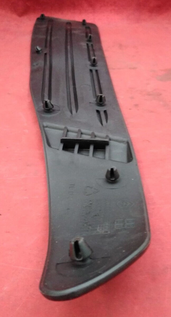 NEW VESPA/PIAGGIO Rubber Mat for Footrest - Left 298241