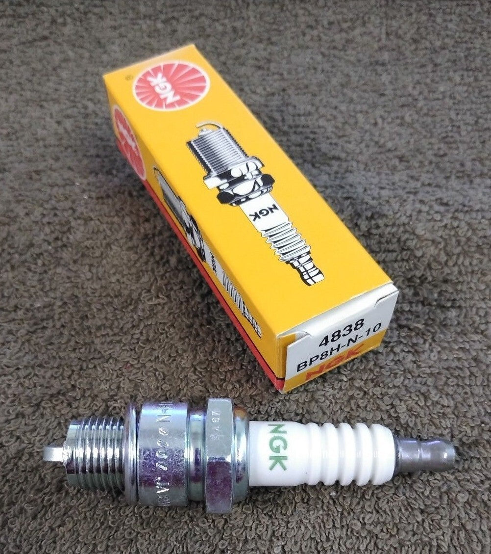 NEW NGK Spark Plug 4838 / BP8H-N-10