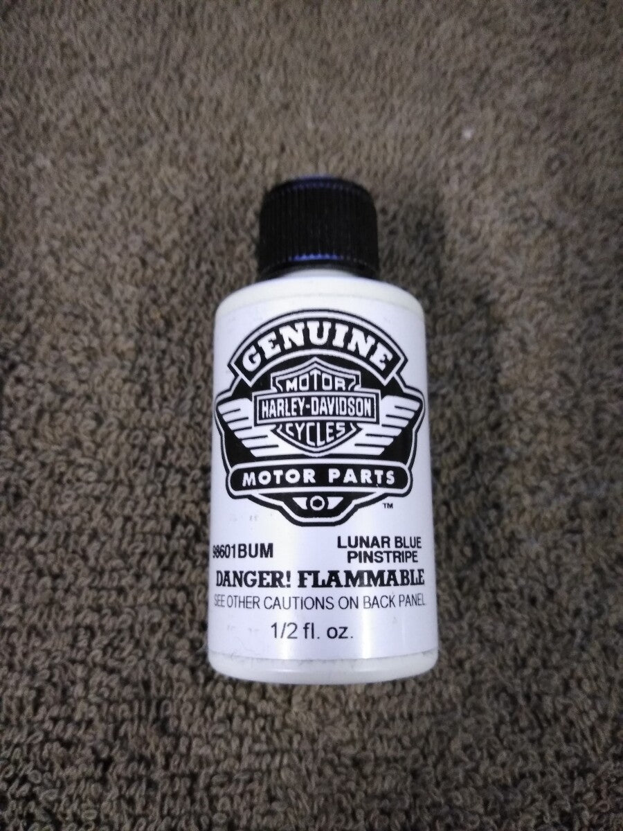 NEW Harley Davidson Touch Up Paint 1/2 fl oz. / 98601BUM Lunar Blue Pinstripe