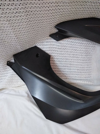 NEW BMW R1200RT Right Hand Engine Spoiler / 46637691228 / Primed