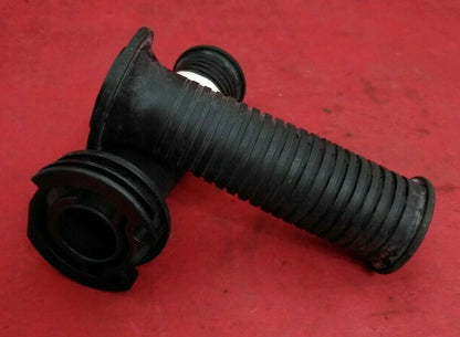 NEW BMW RIGHT & LEFT GROOVED HANDLES / 61317709496