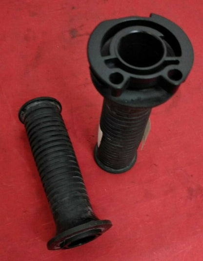 NEW BMW RIGHT & LEFT GROOVED HANDLES / 61317709496