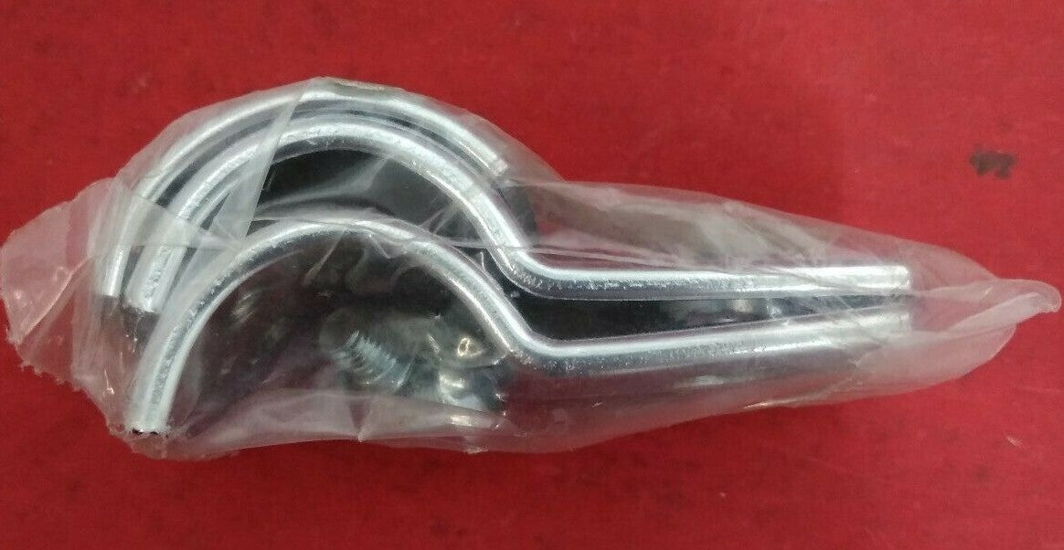 NEW Tucker Rocky 3 Piece Clamp 1 1/8" Diameter with 1/2" Mounting hold / 669962