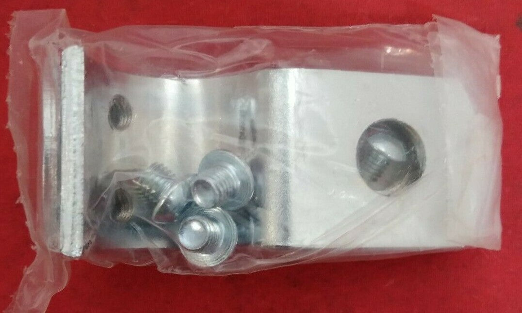 NEW Tucker Rocky 3 Piece Clamp 1 1/8" Diameter with 1/2" Mounting hold / 669962