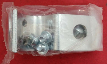NEW Tucker Rocky 3 Piece Clamp 1 1/8" Diameter with 1/2" Mounting hold / 669962