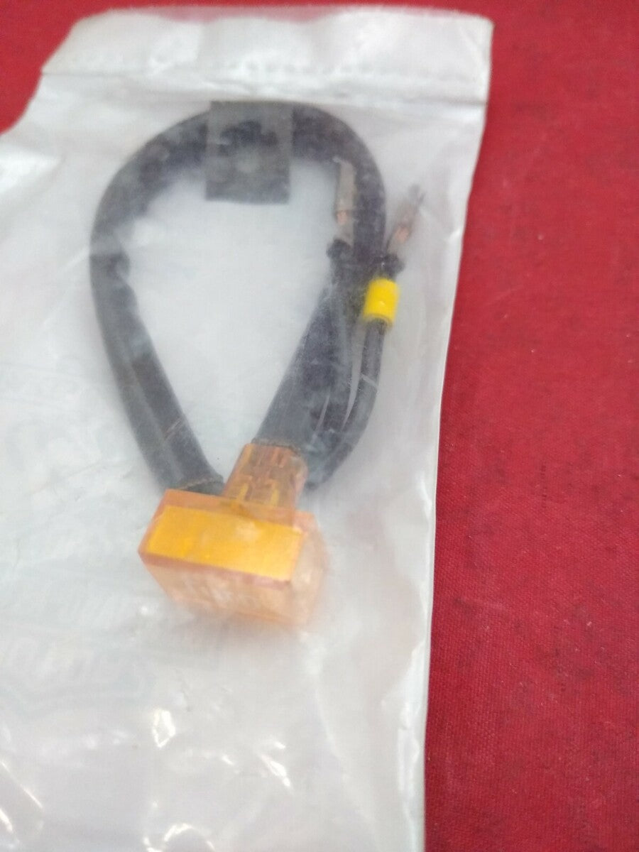 New Harley-Davidson FXRP Amber Turn Signal Indicator Lamp / 68468-84