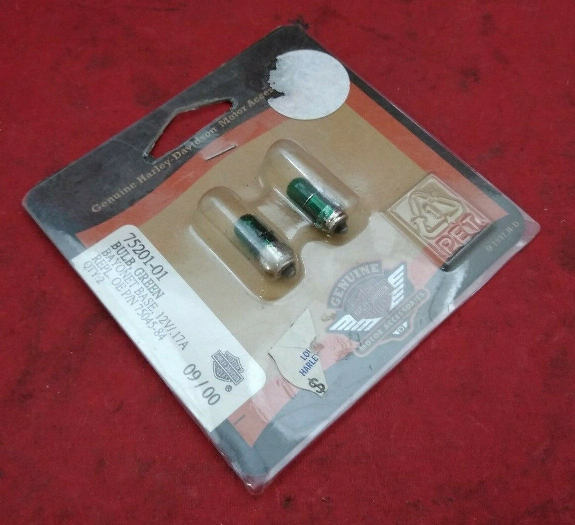 New Harley-Davidson Green Bayonet Base Bulb 12V/.17A / 75202-01 / 4 Packs 8Bulbs