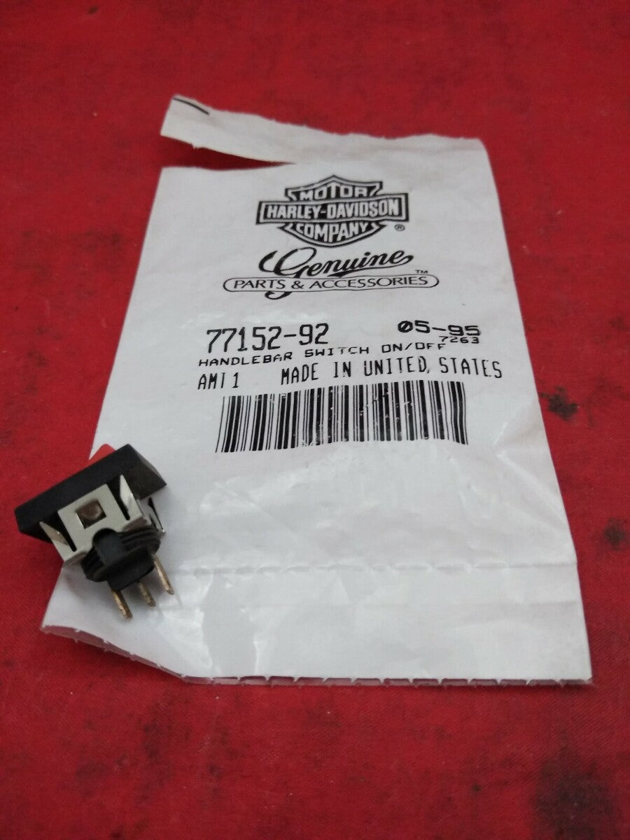 New Harley Davidson Handlebar On / Off Switch / 77152-92