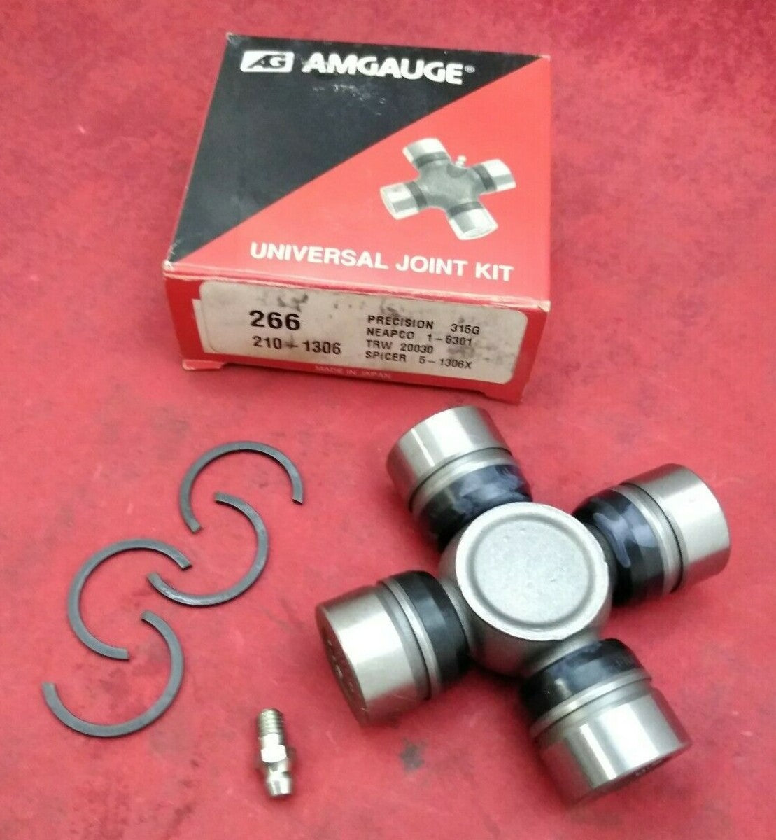 NEW Amgauge Universal Joint / 266 / 210-1306
