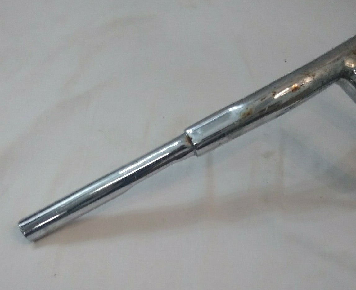 Chrome Motorcycle Handlebars Drag / 4" Rise / 31" Length / 7/8" Width
