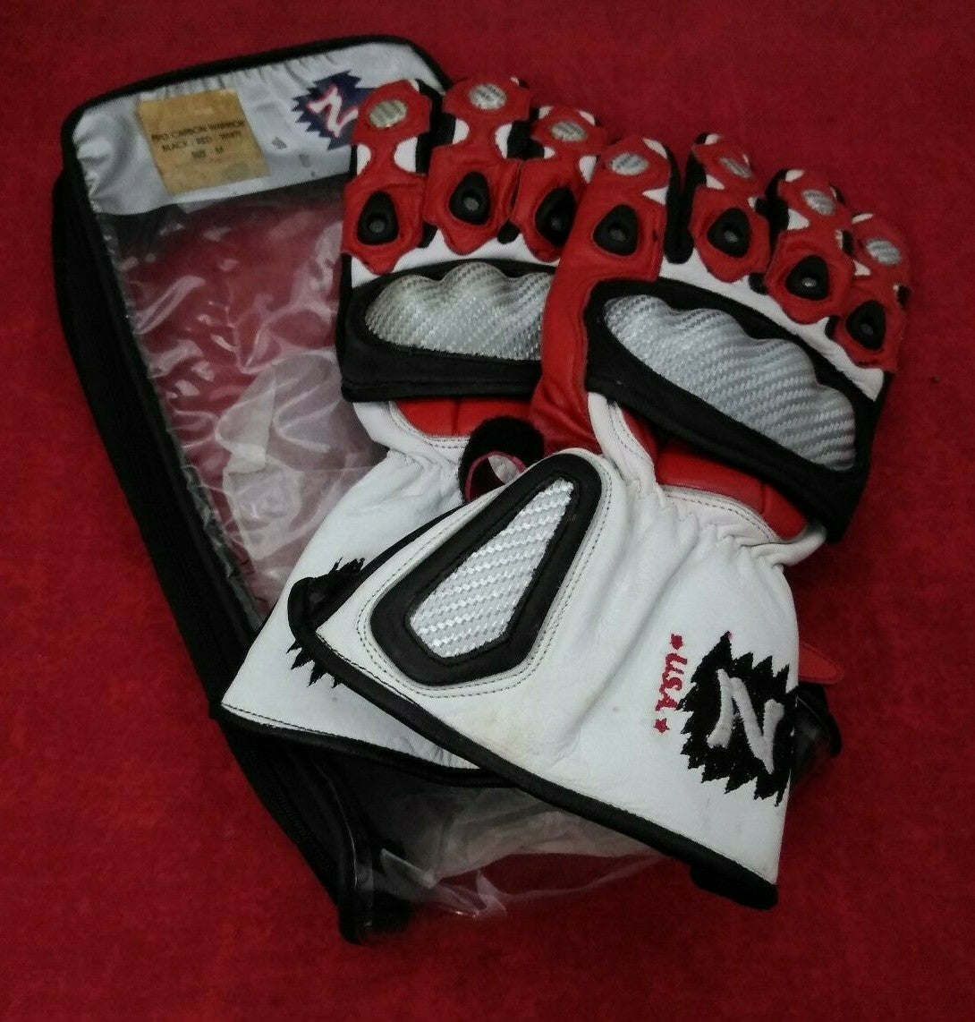 New Z Custom Gloves / Pro Carbon Warriors / 6108-R / Large
