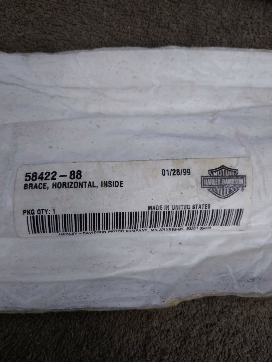 NEW Harley Davidson Inside Horizontal Windshield Brace / 58422-88