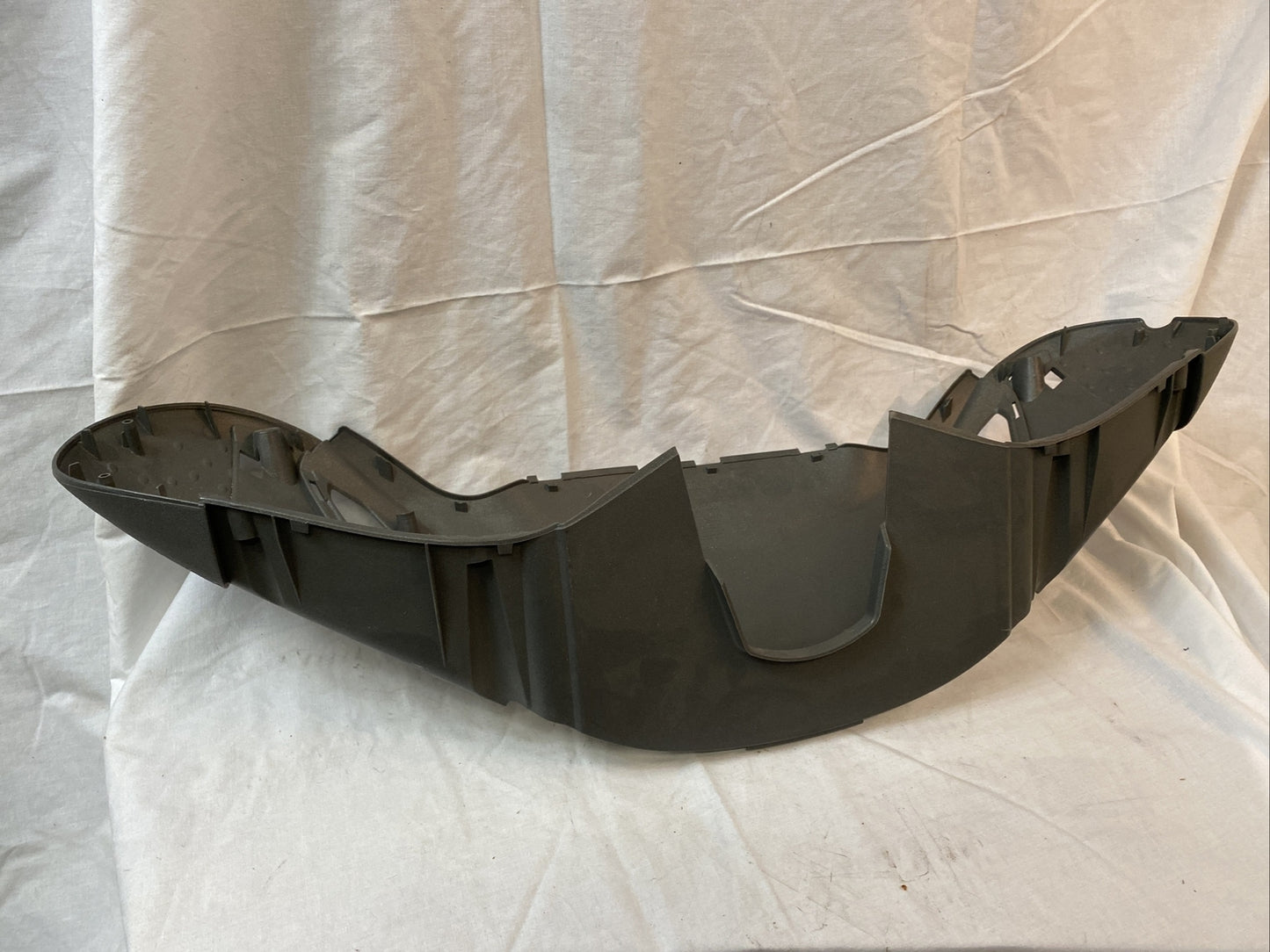 NEW Aprilia Front Fairing DIS 106550 Scarabeo 500 2002-2006 ? Handlebar Cover