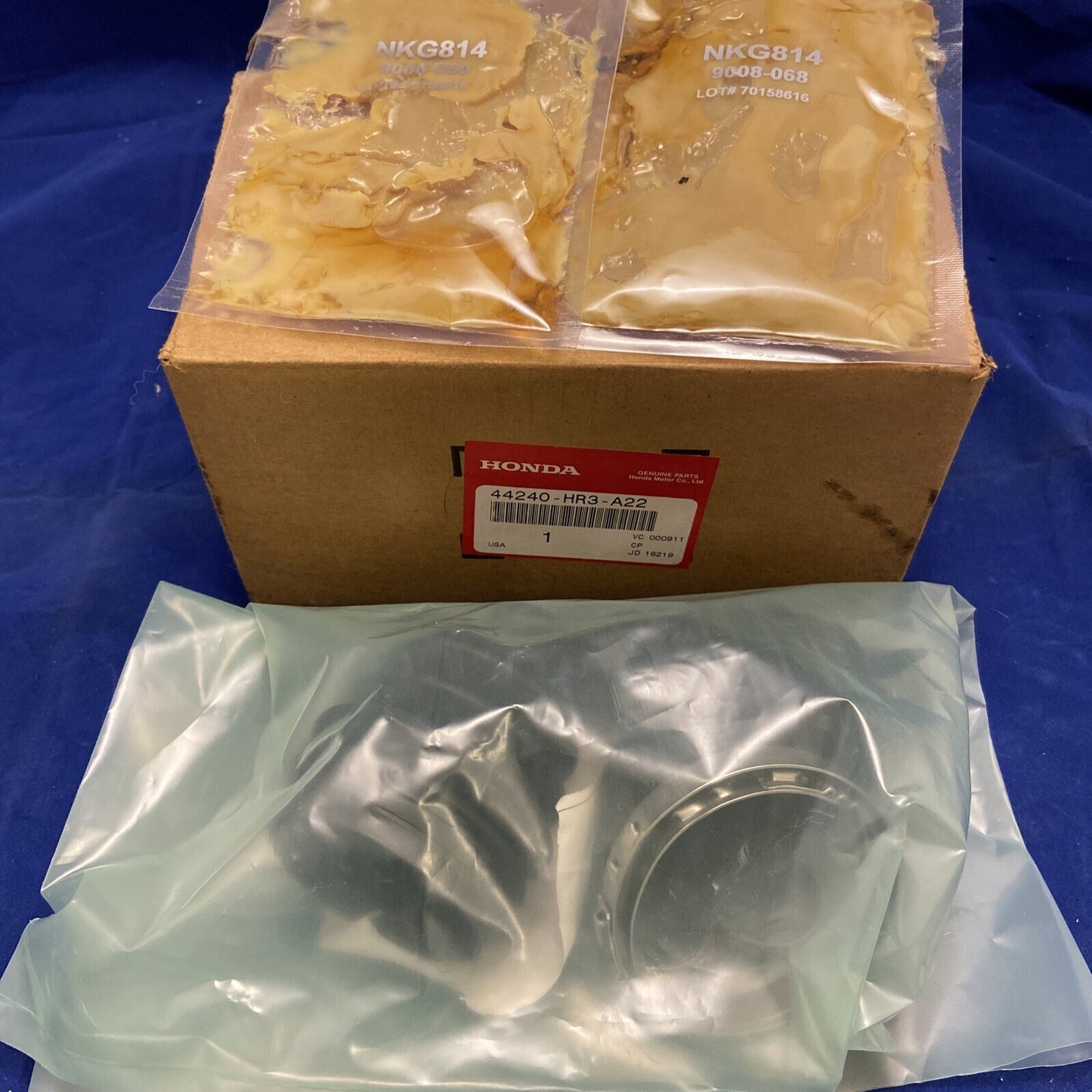 NEW GENUINE HONDA 42240-HR3-A22 2014-2018 TRX Boot Set