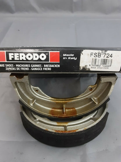 NEW FERODO FSB 724 FRONT BRAKE SHOES KAWASAKI/SUZUKI