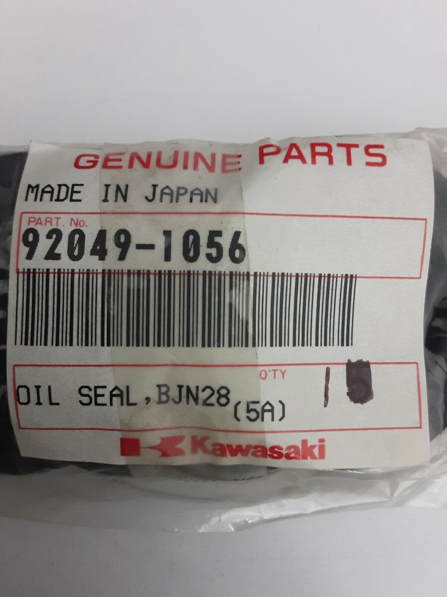 NEW GENUINE KAWASAKI 92049-1056 OIL SEAL, AG1556EO ZX550 ZX750 ZX900 ZN1300