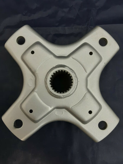 NEW GENUINE KAWASAKI 49030-1086 HUB, RR, LH Bayou KLF220 KLF250