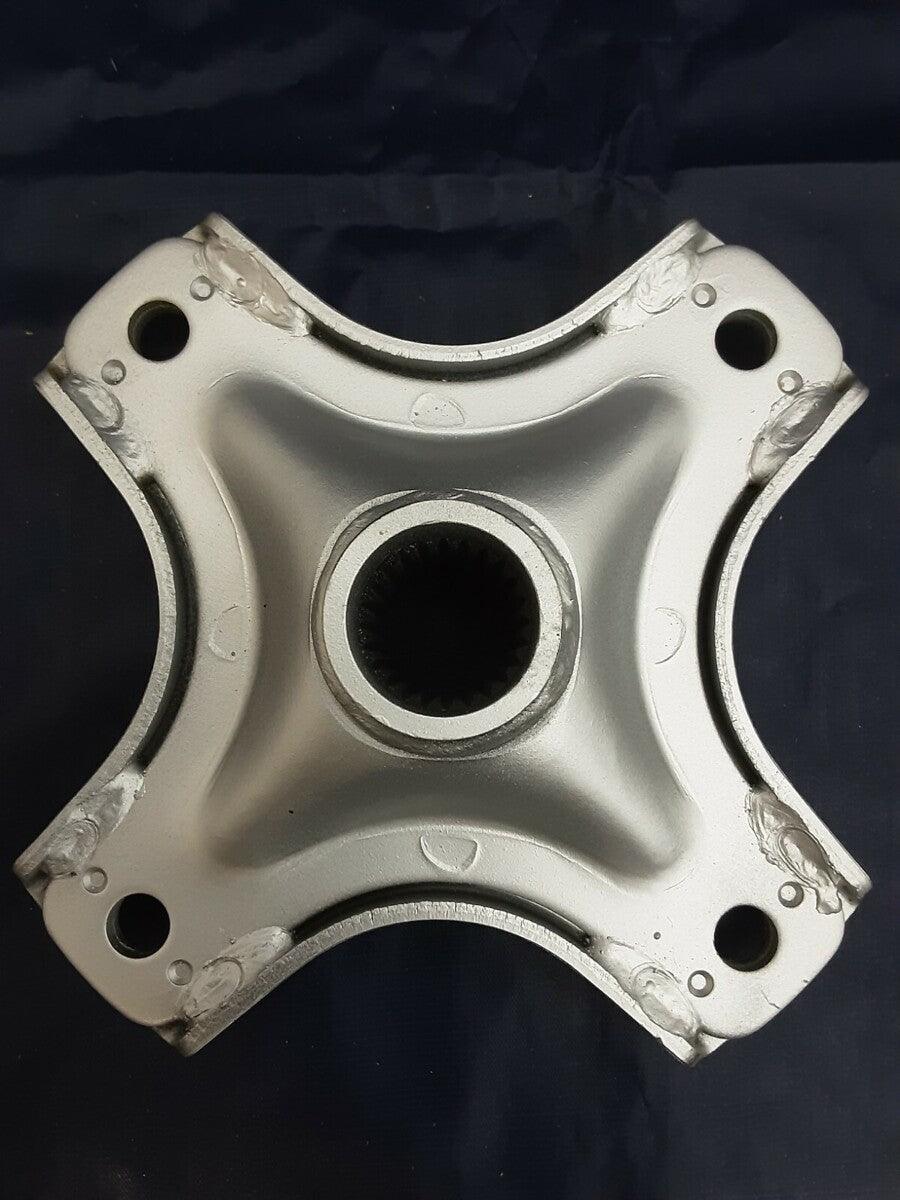 NEW GENUINE KAWASAKI 49030-1086 HUB, RR, LH Bayou KLF220 KLF250