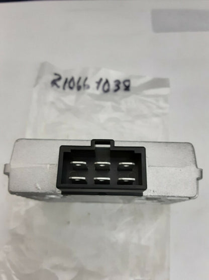 NEW GENUINE KAWASAKI 21066-1038 REGULATOR-VOLTAGE ZX550 ZX750 Voyager ZN1300