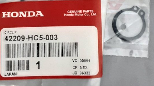 NEW GENUINE HONDA 42209-HC5-003 QTY 5 CIRCLIP FOURTRAX TRX300 TRX400 TRX450