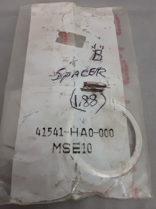 NEW GENUINE HONDA 41541-HA0-000 SPACER B BIGRED ATC250 RECON TRX250 TRX350 85-17