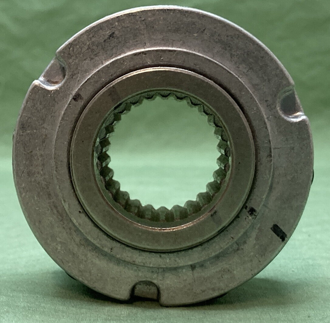 NEW GENUINE POLARIS 1520281 CLUTCH, FR HUB E/M Big Boss Magnum Scrambler 1995-09