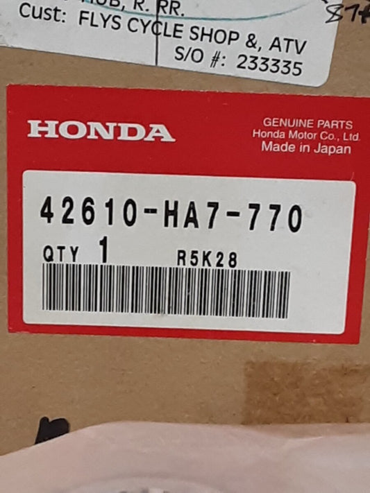 NEW GENUINE HONDA 42610-HA7-770 HUB, R. RR. FOURTRAX TRX350 1986-89