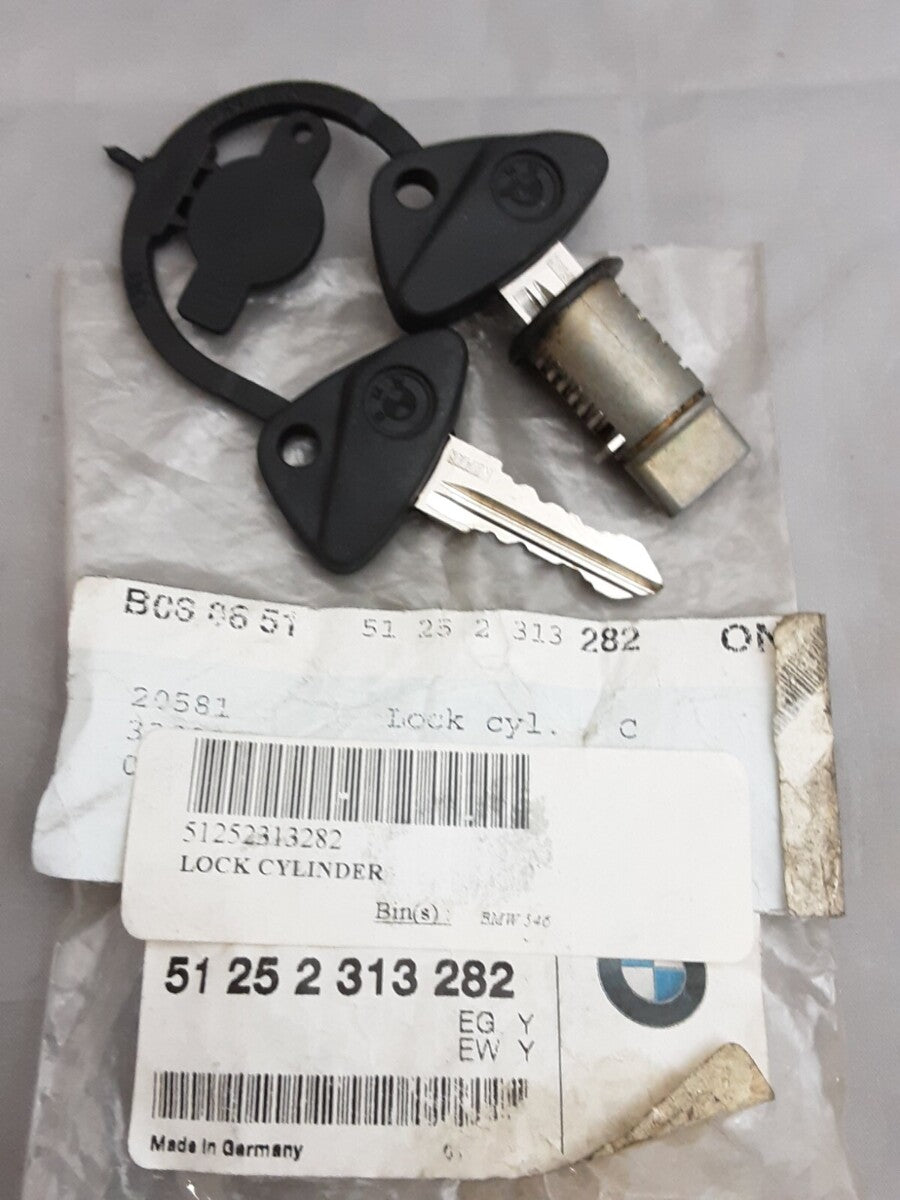 NEW GENUINE BMW 51252313282 LOCK CYLINDER 259S 259R 259T 259E 89V3 59C1 R21 R13
