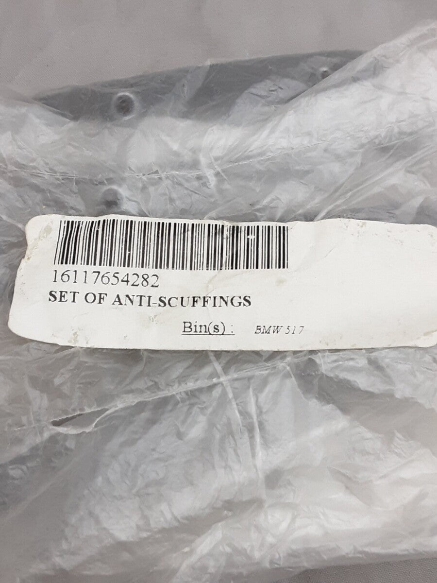 NEW GENUINE BMW 16117654282 ANTI-SCUFFINGS SET R13 03-07 R131 08-09 CODE: (U696)