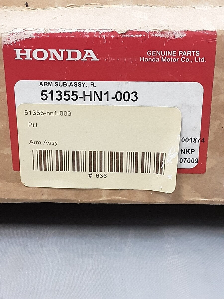 NEW GENUINE HONDA 51355-HN1-003 ARM SUB-ASSY R FR (LOWER) SPORTRAX TRX400 99-04