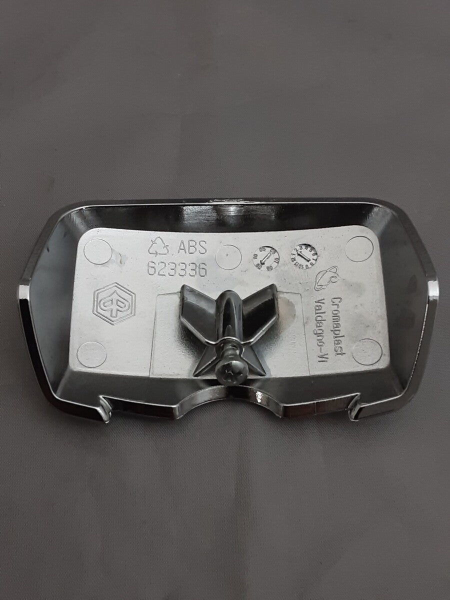 NEW GENUINE VESPA Handle Chrome Luggage Rack With Mount Cover GTS 50 125 250 300