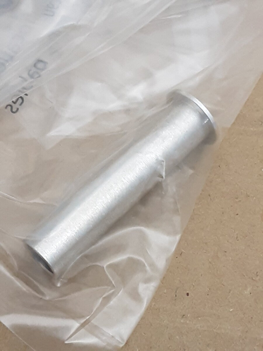 NEW GENUINE BMW 46547684696 COLLAR BUSH-DI=7MM R1200GS 2003-2012