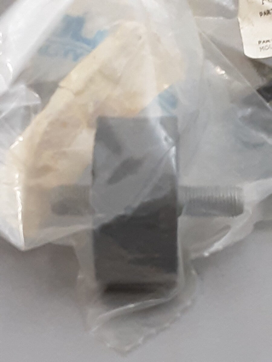 NEW GENUINE POLARIS 3110042 MOUNT, RUBBER ENG Sportsman Big Boss Scrambler Sport