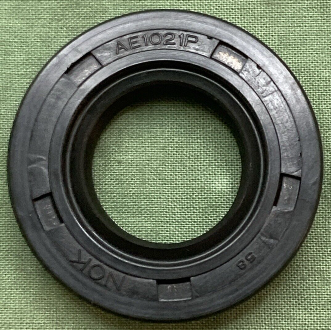 NEW GENUINE SUZUKI 09283-20034 OIL SEAL, LH A100 AS100 AC100 AS50 AC50 F50 T125