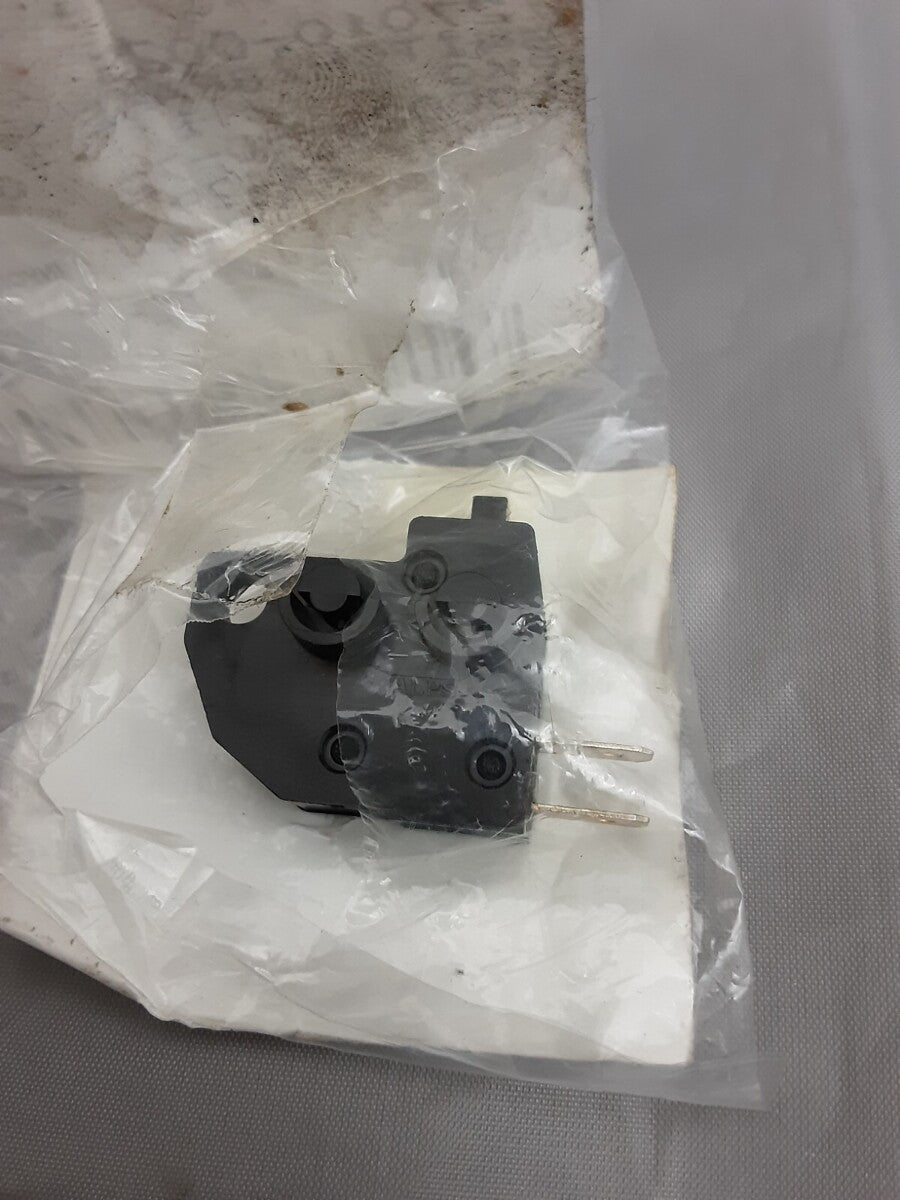 NEW GENUINE KAWASAKI 27010-0025 SWITCH BRAKE Ninja ZX900 ZX600 Eliminator ZL900
