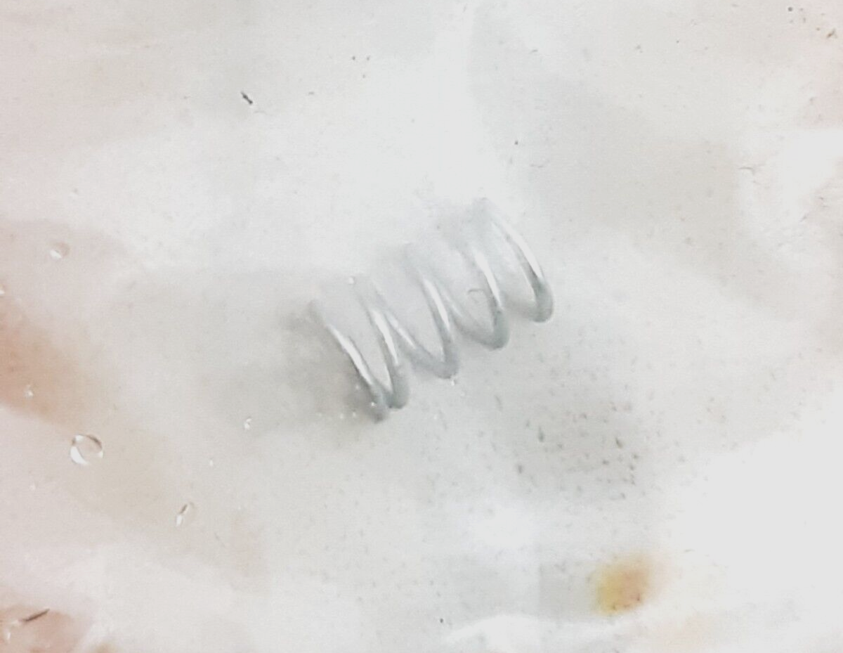 NEW GENUINE SUZUKI 13268-47070 SPRING ALT125 DR100 LT125 LT185 ALT185 LT230 1983