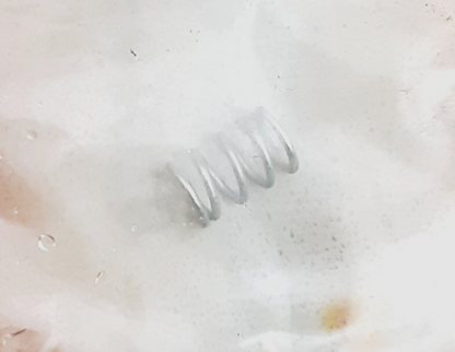 NEW GENUINE SUZUKI 13268-47070 SPRING ALT125 DR100 LT125 LT185 ALT185 LT230 1983