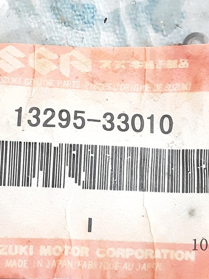 NEW GENUINE SUZUKI 13295-33010 O RING T500 GT380 GT550 GT750  GT185 TS185 TS250