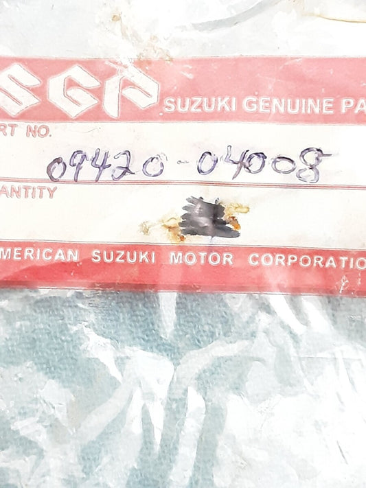 NEW GENUINE SUZUKI 09420-04008 KEY T10 S32-2 B100 B105 KT120 T200 TC200 1967-21