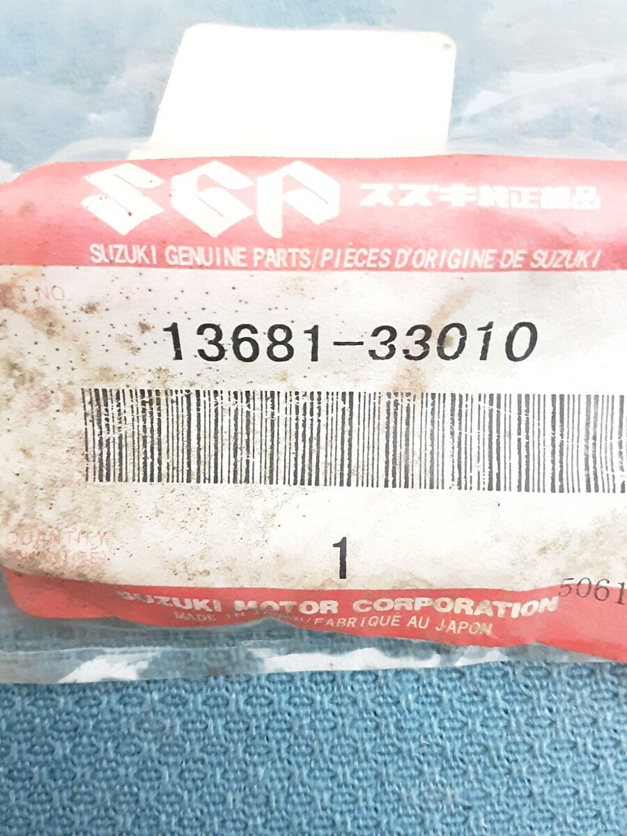 NEW GENUINE SUZUKI 13681-33010 BOOT T500 GT380 GT185 GT250 RV125 TS400 1971-2006