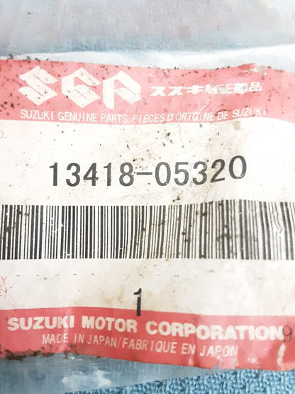 NEW GENUINE SUZUKI 13418-05320 HOLDER LT230 DR125 SP125 QuadSport LT250 1985-90