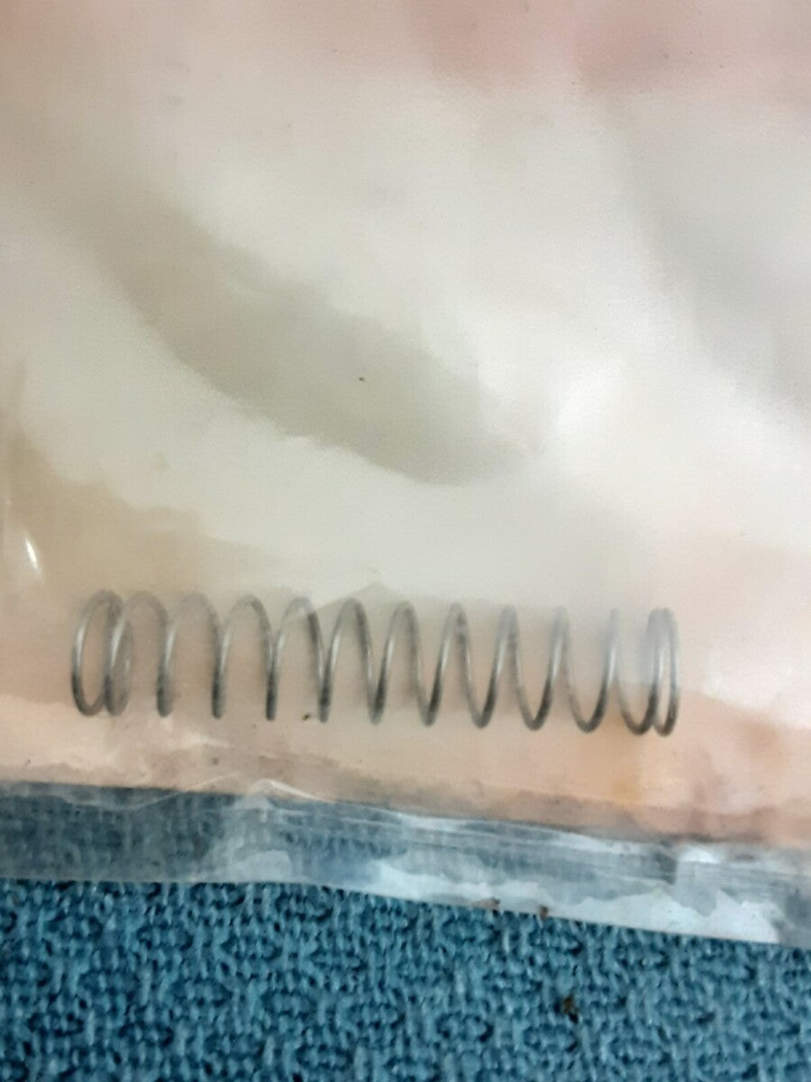 NEW GENUINE SUZUKI 13417-43010 SPRING TS185 GSX-R1100 GSX-R750 GSX-R1100 GSX-R75